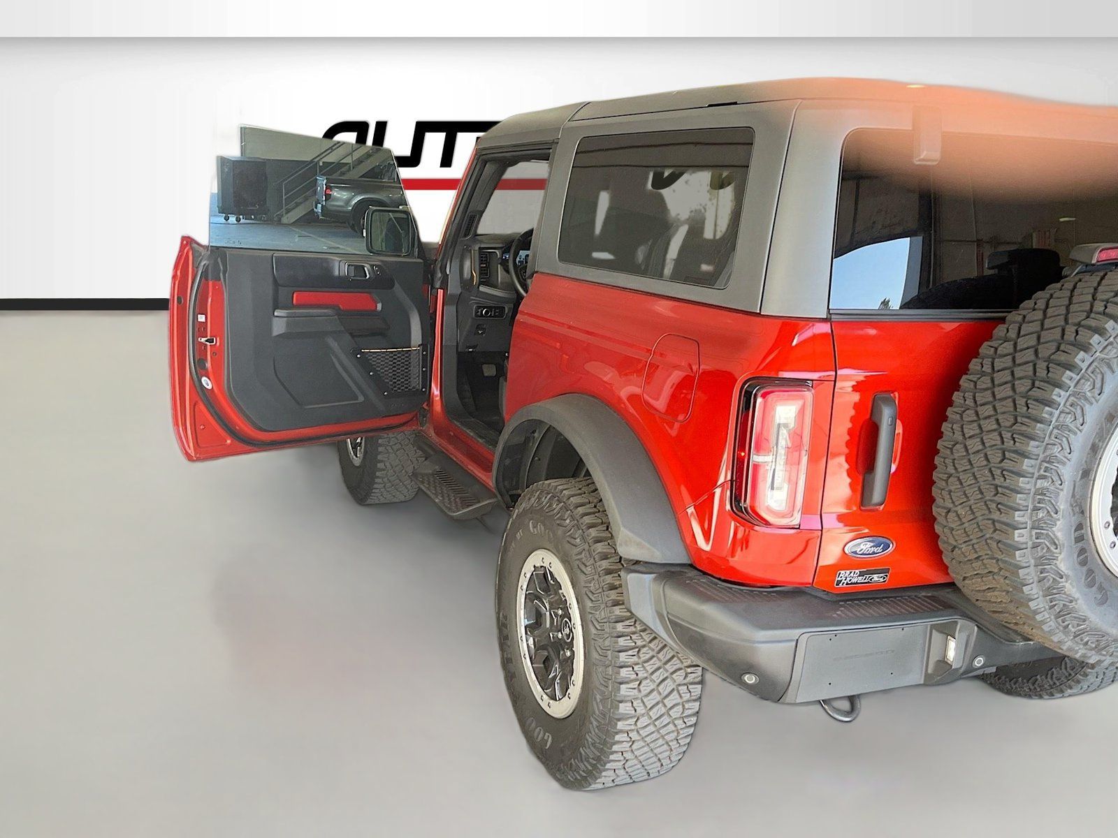 Used 2024 Ford Bronco Badlands w/ Sasquatch Package AWD/4WD image 5