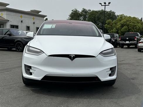 Used 2016 Tesla Model X 75D image 1