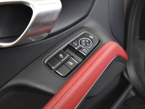 Certified 2025 Porsche 718 Boxster RWD image 26
