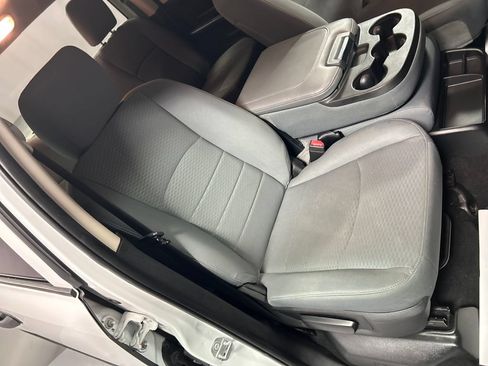 Used 2018 RAM 1500 Express w/ Express Value Package AWD/4WD image 22