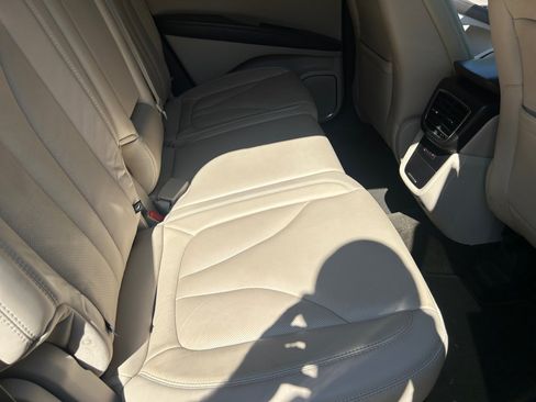 Used 2017 Lincoln MKX Reserve w/ Driver Assistance Package FWD image 29