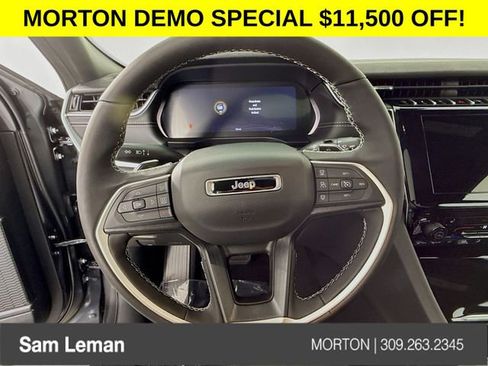 New 2025 Jeep Grand Cherokee Altitude image 11