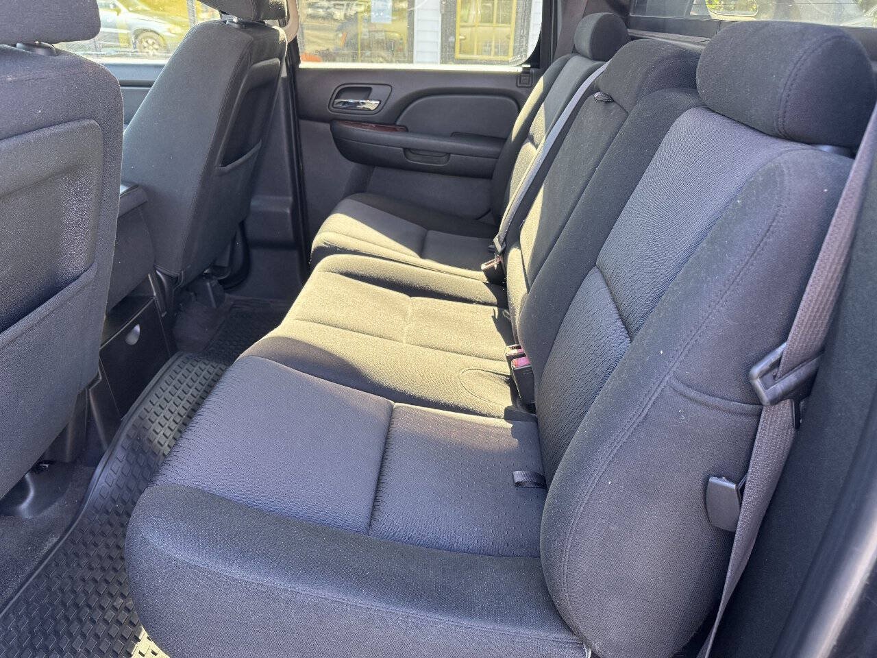 Used 2011 Chevrolet Avalanche LT AWD/4WD image 20