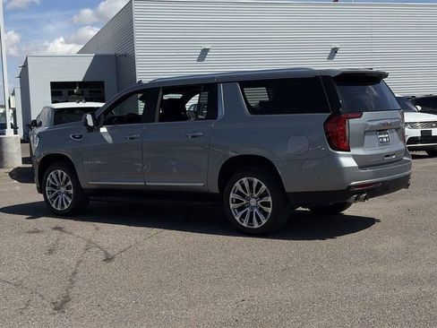 Used 2024 GMC Yukon XL Denali w/ Advanced Technology Package image 8