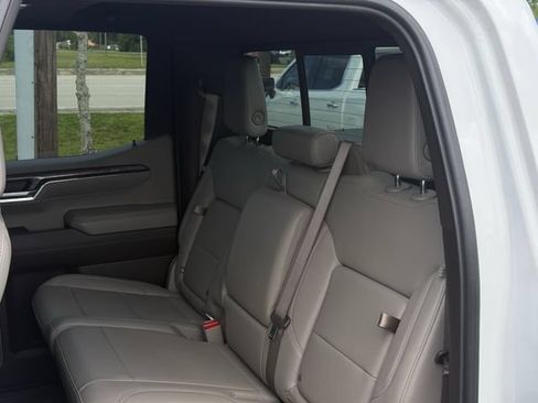 Used 2024 Chevrolet Silverado 1500 LTZ w/ LTZ Premium Package AWD/4WD image 31