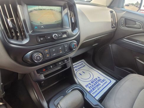 Used 2017 Chevrolet Colorado W/T w/ WT Convenience Package AWD/4WD image 14