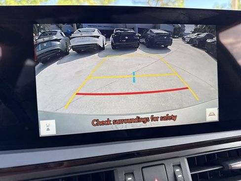 Certified 2025 Lexus ES 300h w/ Premium Package FWD image 17