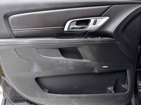 Used 2017 GMC Terrain SLT w/ Open Road Package image 29