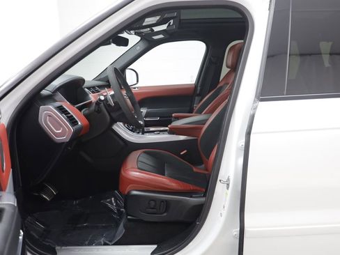 Used 2020 Land Rover Range Rover Sport HST image 5