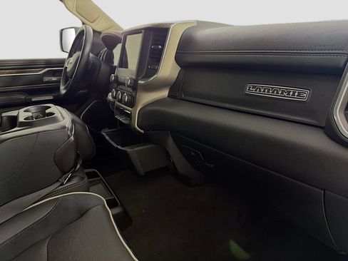 Used 2020 RAM 1500 Laramie w/ Off Road Group AWD/4WD image 31