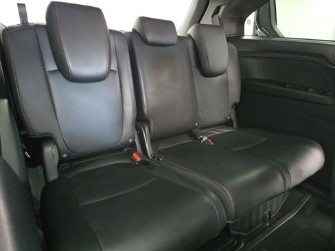Certified 2024 Honda Odyssey Sport image 12