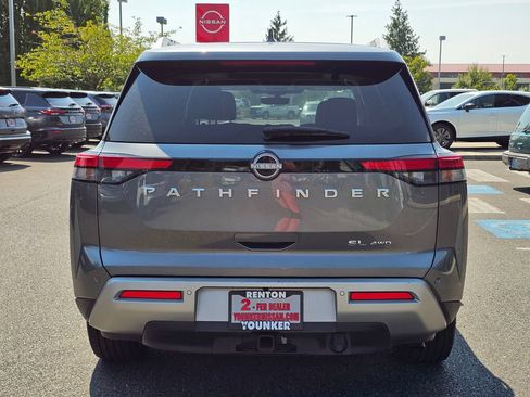 Used 2025 Nissan Pathfinder SL w/ SL Premium Package AWD/4WD image 6