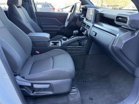 Used 2025 Toyota 4Runner SR5 image 14