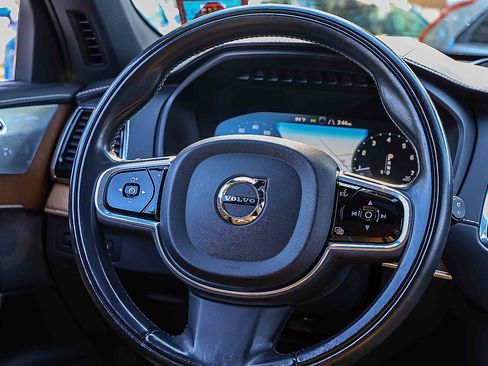 Used 2018 Volvo XC90 T6 Inscription w/ Convenience Package AWD/4WD image 13