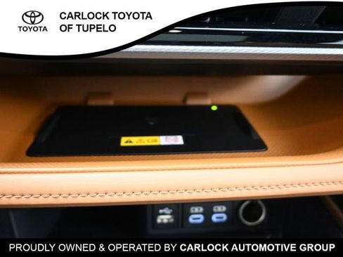 Used 2023 Toyota Highlander Platinum image 14