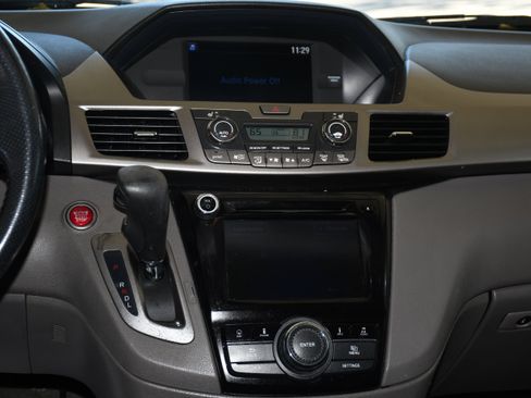 Used 2016 Honda Odyssey EX-L image 17