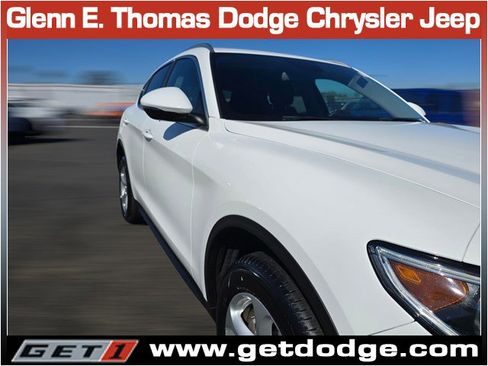 Used 2019 Alfa Romeo Stelvio image 4