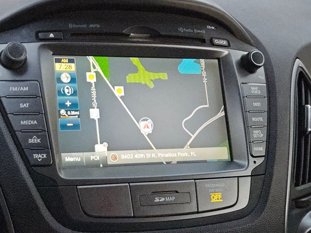 Used 2015 Hyundai Tucson Limited w/ Option Group 03 AWD/4WD image 11