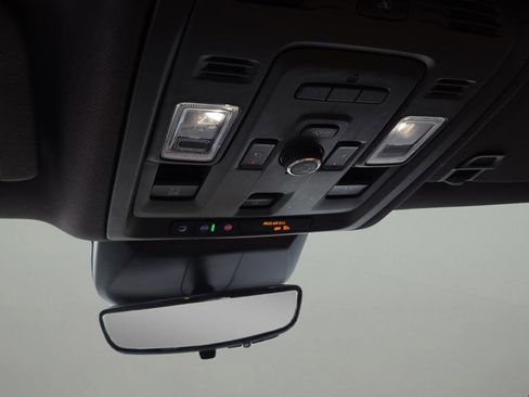 Certified 2022 Cadillac Escalade Sport w/ Touring Package image 32