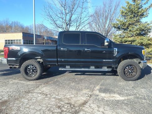 Used 2018 Ford F250 Lariat w/ Lariat Ultimate Package AWD/4WD image 5