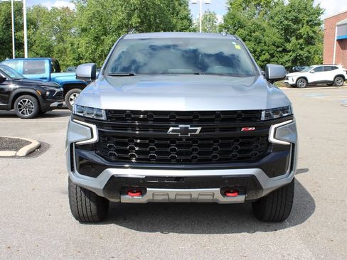 Used 2024 Chevrolet Suburban Z71 w/ Luxury Package AWD/4WD image 7