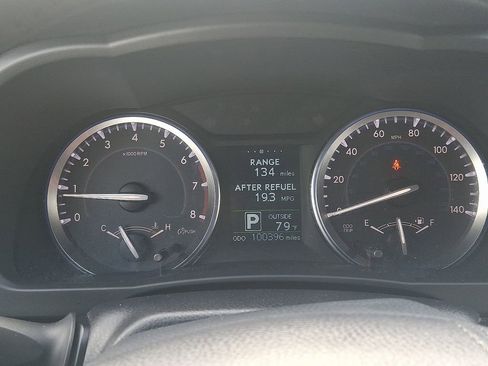 Used 2016 Toyota Highlander Plus image 17