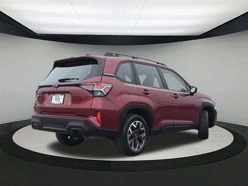 Certified 2025 Subaru Forester image 7