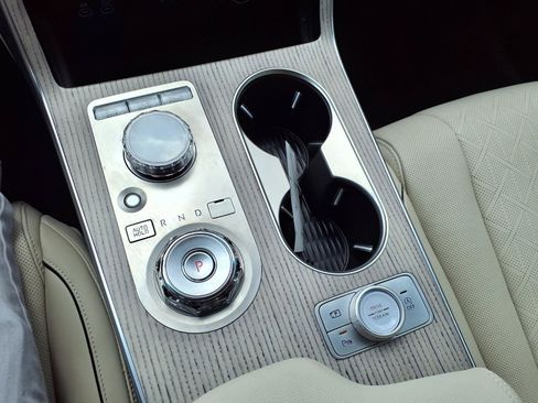 Certified 2026 Genesis GV80 2.5T Advanced AWD/4WD image 25