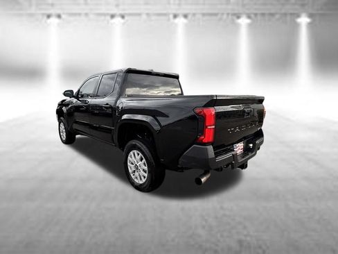Used 2025 Toyota Tacoma SR RWD image 7