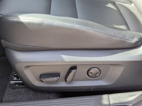 Certified 2025 Nissan Rogue SV w/ SV Premium Package image 20