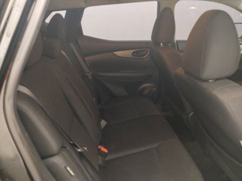 Used 2020 Nissan Rogue Sport S image 19