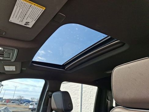 Used 2024 GMC Sierra 3500 Denali w/ Denali Reserve Package image 14