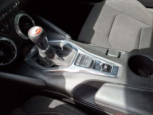 Used 2021 Chevrolet Camaro LT RWD image 12