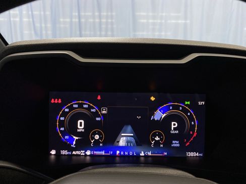 Used 2024 Chevrolet Colorado Trail Boss image 23