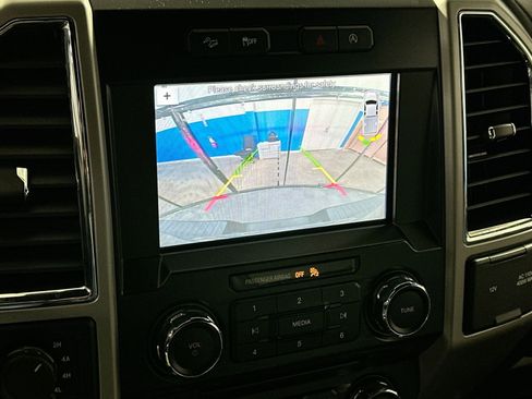 Used 2017 Ford F150 Lariat image 23