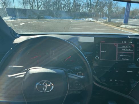 Used 2021 Toyota Camry TRD w/ TRD Package w/JBL Audio image 7