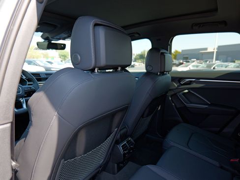 New 2025 Audi Q3 2.0T Premium image 28