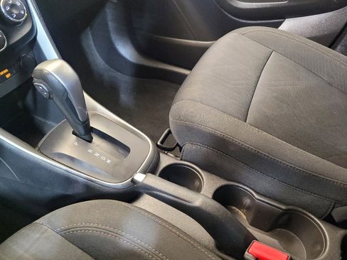 Used 2019 Chevrolet Trax LT image 26