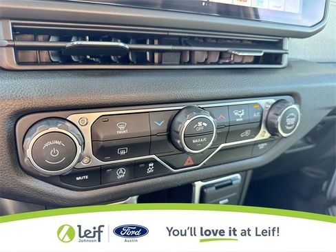 Used 2024 Jeep Wrangler Sport image 21