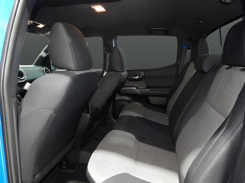 Used 2021 Toyota Tacoma TRD Sport AWD/4WD image 20