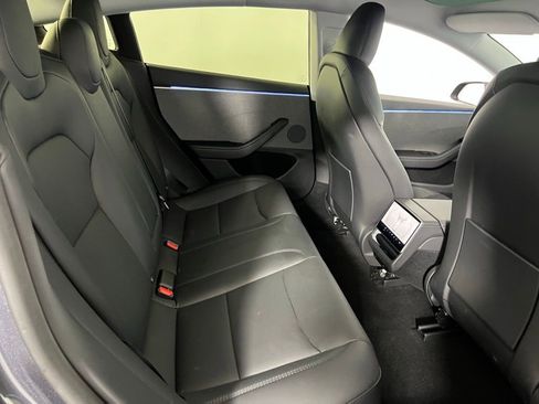 Used 2025 Tesla Model 3 Long Range image 32