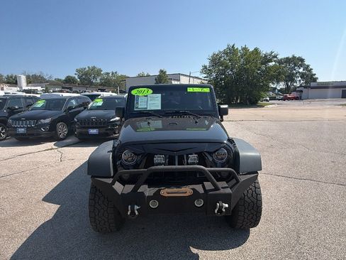 Used 2013 Jeep Wrangler Unlimited Sport w/ Connectivity Group AWD/4WD image 2