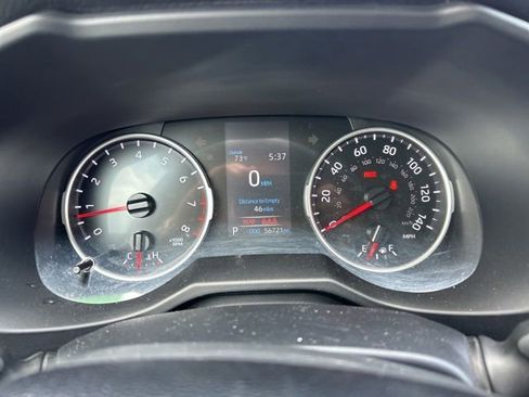 Used 2020 Toyota RAV4 XLE w/ Convenience Package FWD image 11