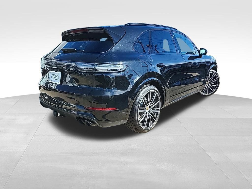 Used 2023 Porsche Cayenne Turbo AWD/4WD image 5