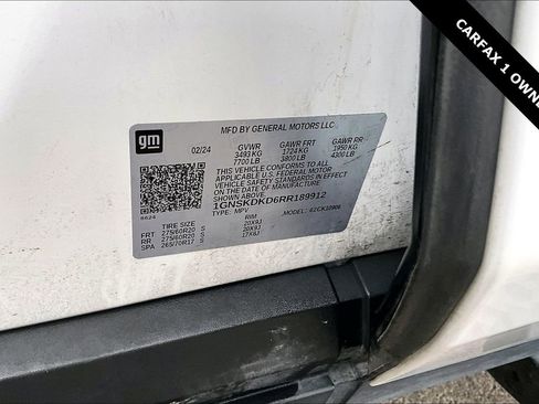 Used 2024 Chevrolet Suburban Z71 w/ Luxury Package image 18