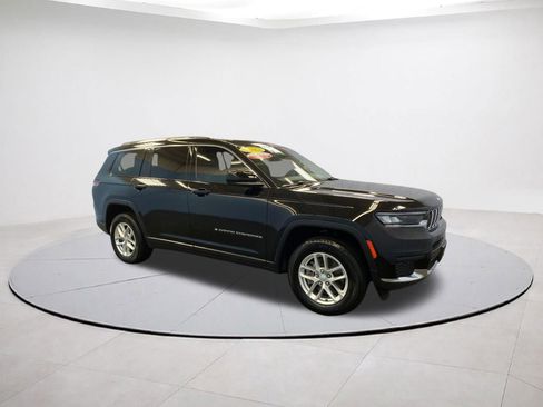 Used 2023 Jeep Grand Cherokee L Laredo w/ Luxury Tech Group I AWD/4WD image 8