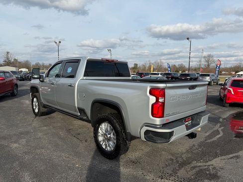Used 2023 Chevrolet Silverado 3500 High Country w/ Z71 Off-Road Package image 7