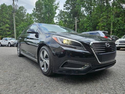 Used 2016 Hyundai Sonata Limited w/ Option Group 02 image 13