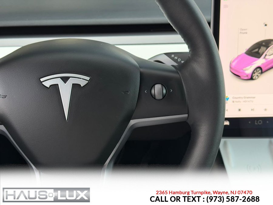 Used 2022 Tesla Model Y Long Range AWD/4WD image 32