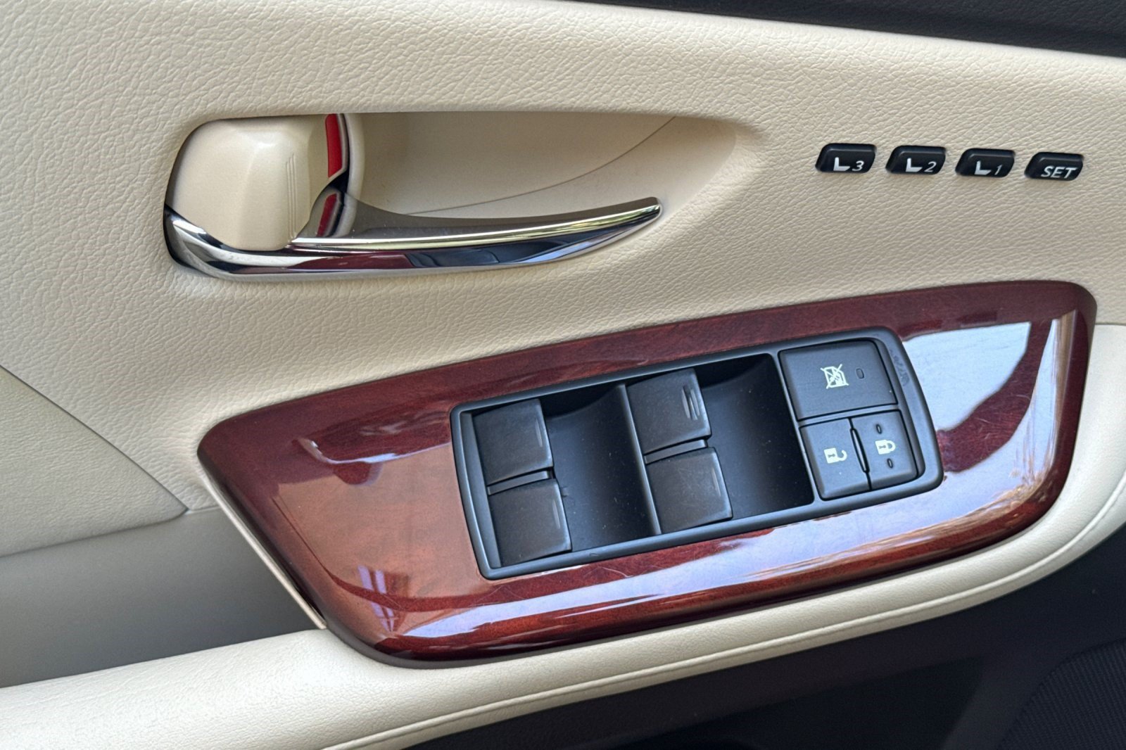 Used 2010 Lexus HS 250h FWD image 13